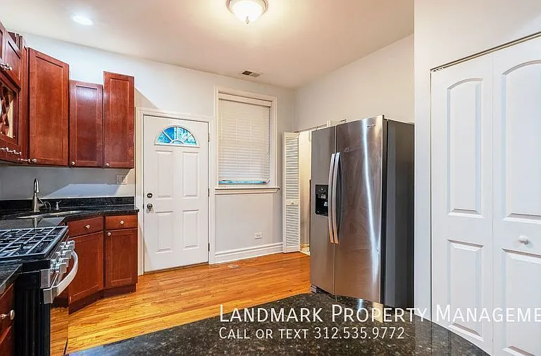 502 E 49th St #203 — Photo 3