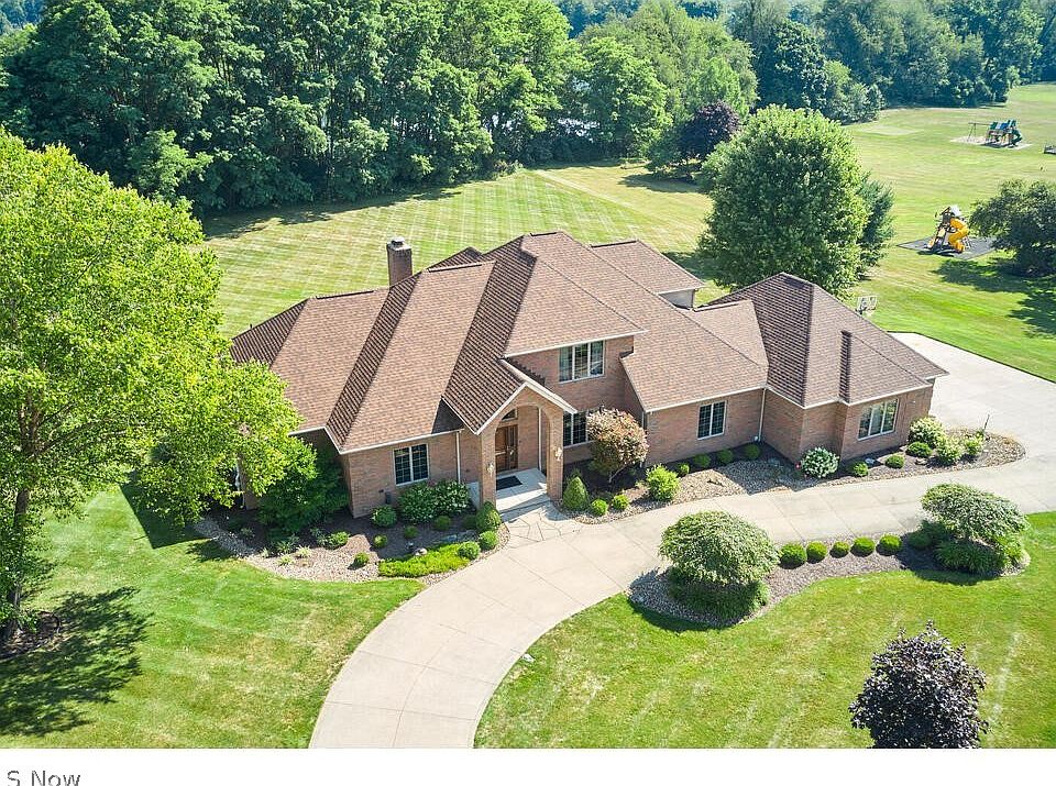 1st image of 4875 Arbour Green Dr