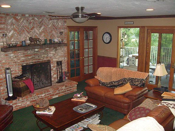 3rd image of 24588 Peachland Ave