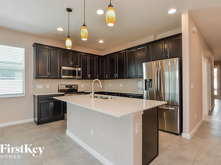 874 Lady Bird Ln — Photo 5