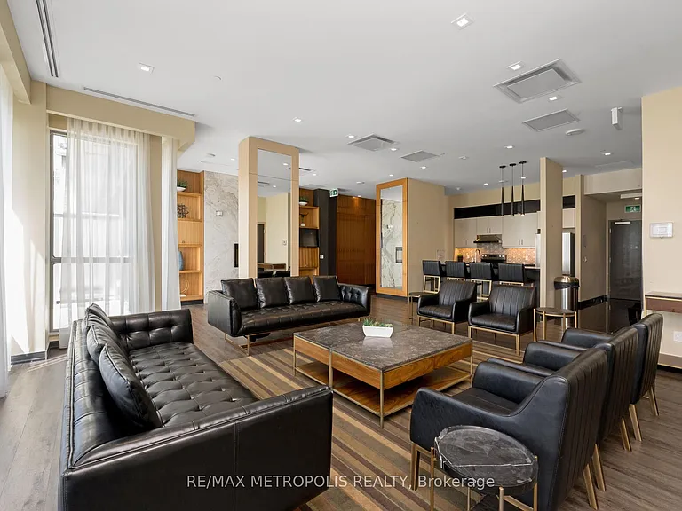15 Zorra St #503 — Photo 36