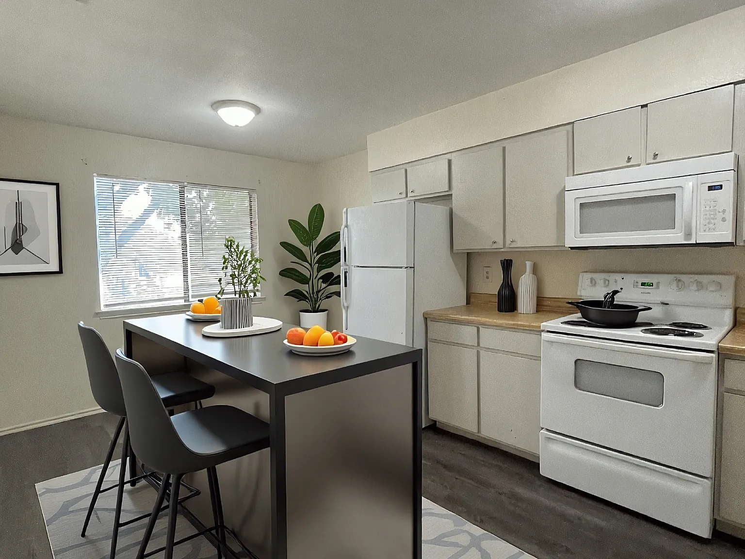 500 Burton Ave — Photo 4