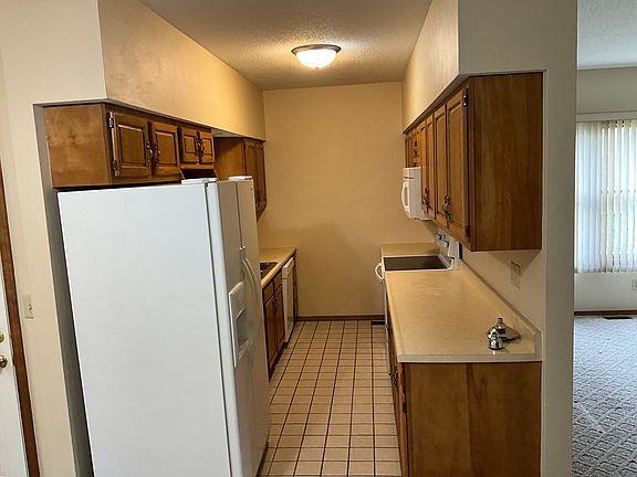 4th image of 1329 Copper Dr