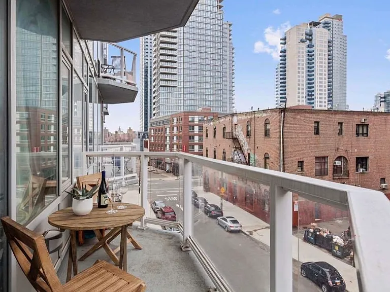40 N 4th St #2U — Photo 4