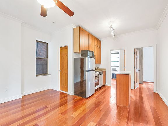 2nd image of 354 E 66th St #4Z