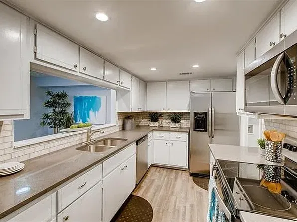 8518 Fathom Cir APT 106, Austin, TX 78750