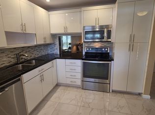6090 N Sabal Palm Boulevard #209, Tamarac, FL 33319