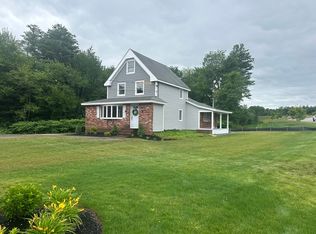 865 Salem St, Groveland, MA 01834