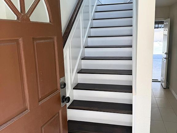 4th image of 5121 Neptune Sq
