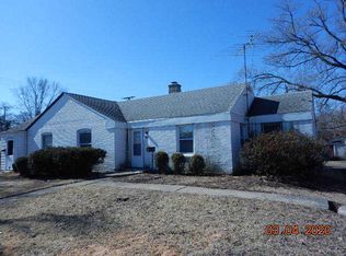 1813 N Raynor Ave, Crest Hill, IL 60403