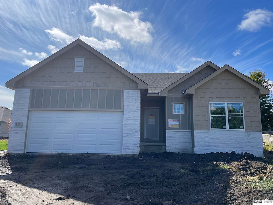 1st image of 7955 Westshore Cir