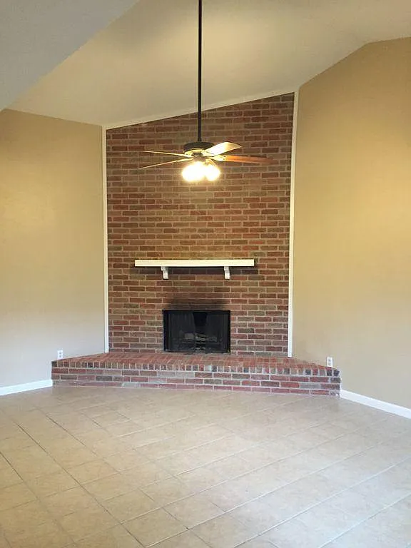 2 bed, 1150 sqft, $1,400 — Photo 4