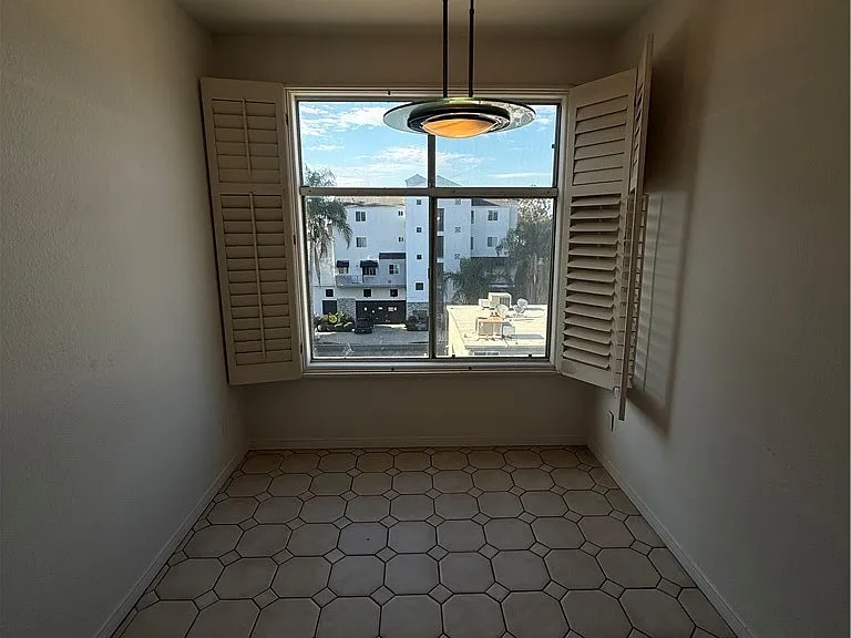 4313 Van Nuys Blvd #303 — Photo 7