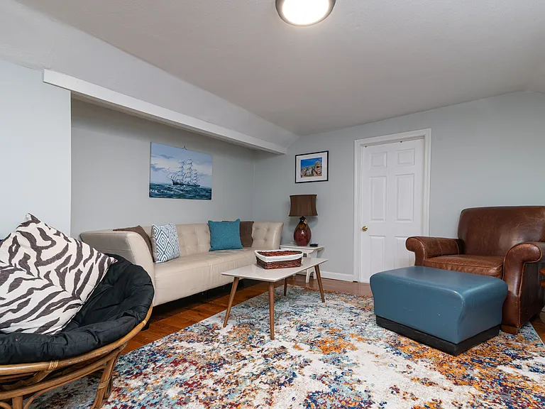 220 Stockbridge Rd — Photo 35