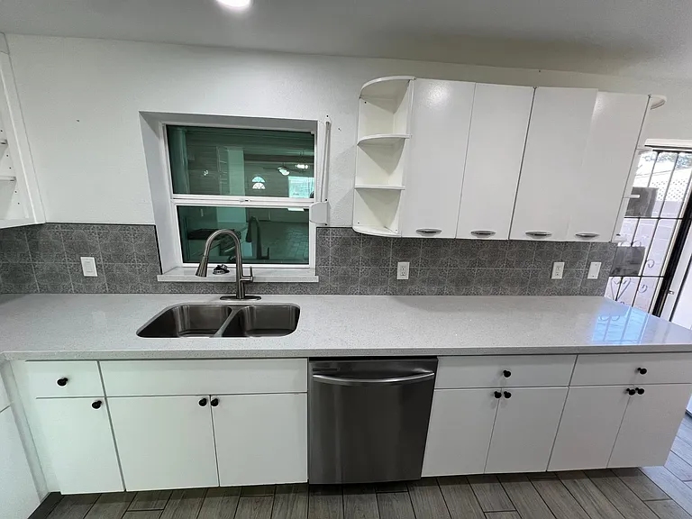 382 W Cocopah St — Photo 9