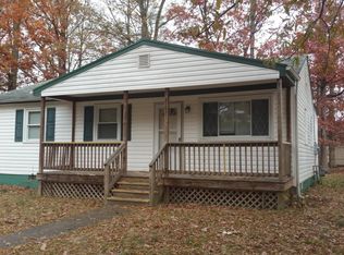 2303 Maclin Cir, Hopewell, VA 23860