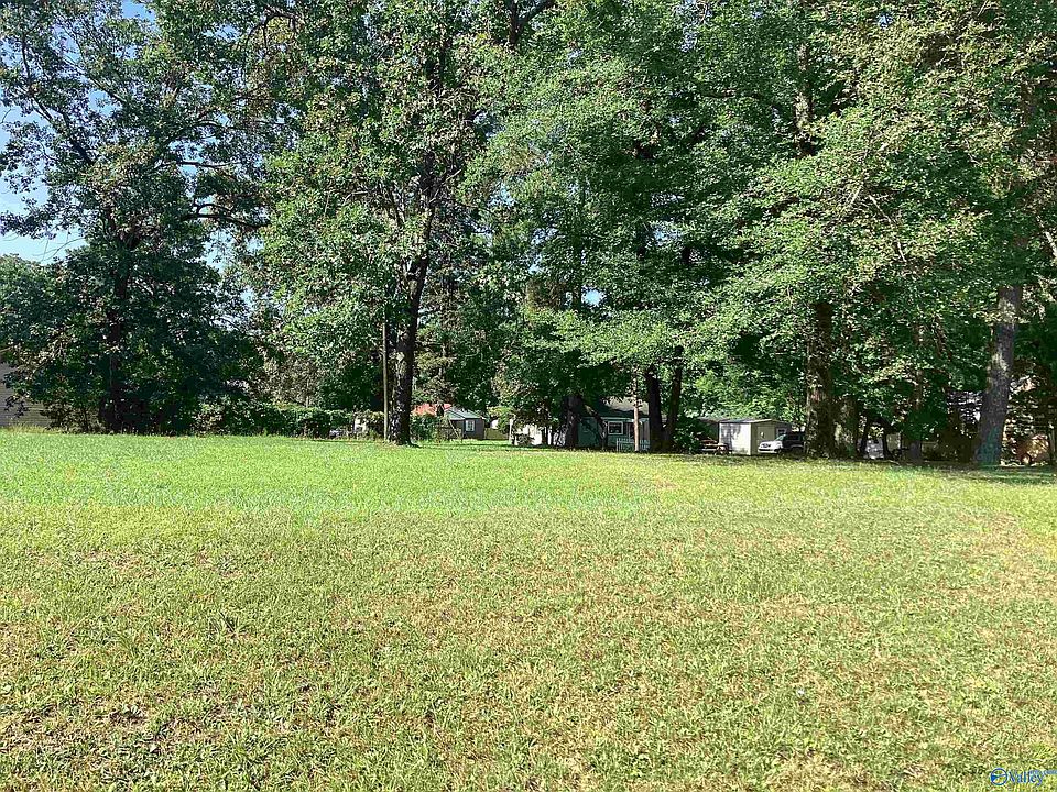 1st image of 3422 Forrest Ave