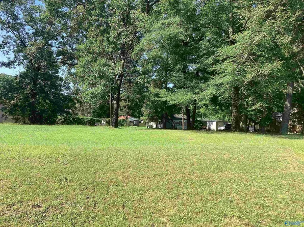 3422 Forrest Ave, Gadsden, AL 35904