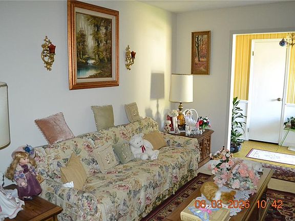 3rd image of 4304 Bridgewater Dr