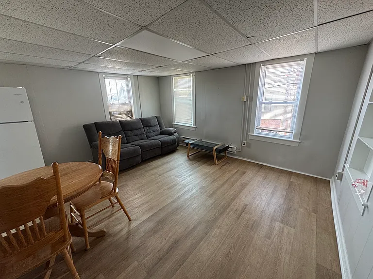 219 Iron St #A — Photo 4