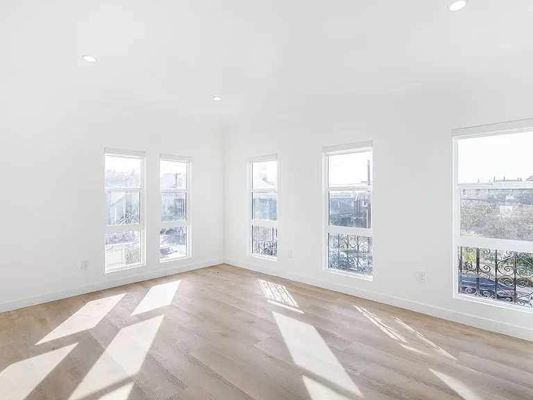 Step inside your beautifully remodeled oasis at 1174 N Madison Ave — Photo 18
