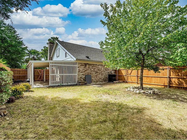 5521 Jester Dr — Photo 23