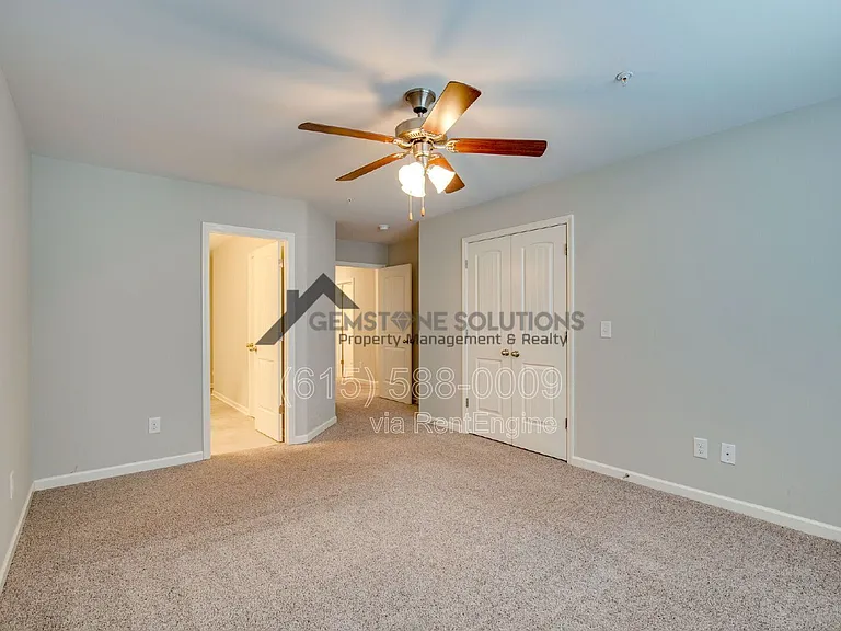 4018 Commons Dr — Photo 22