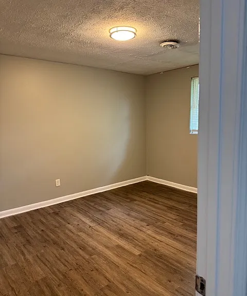 1722 Coker Ave — Photo 6