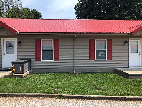 3rd image of 1107-1113 Red Roof Dr