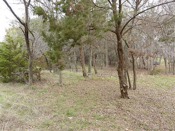 3rd image of 17110 Woodlawn Dr