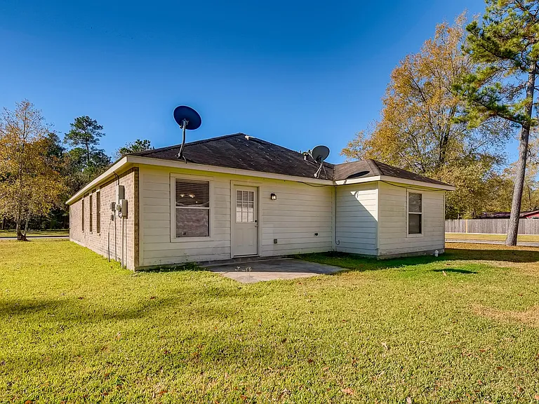 1642 S Diamondhead Blvd — Photo 17