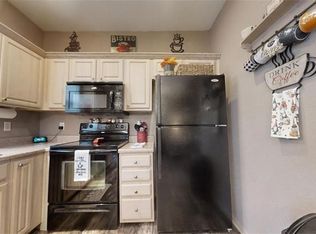 1624 SW Madison St, Lees Summit, MO 64081