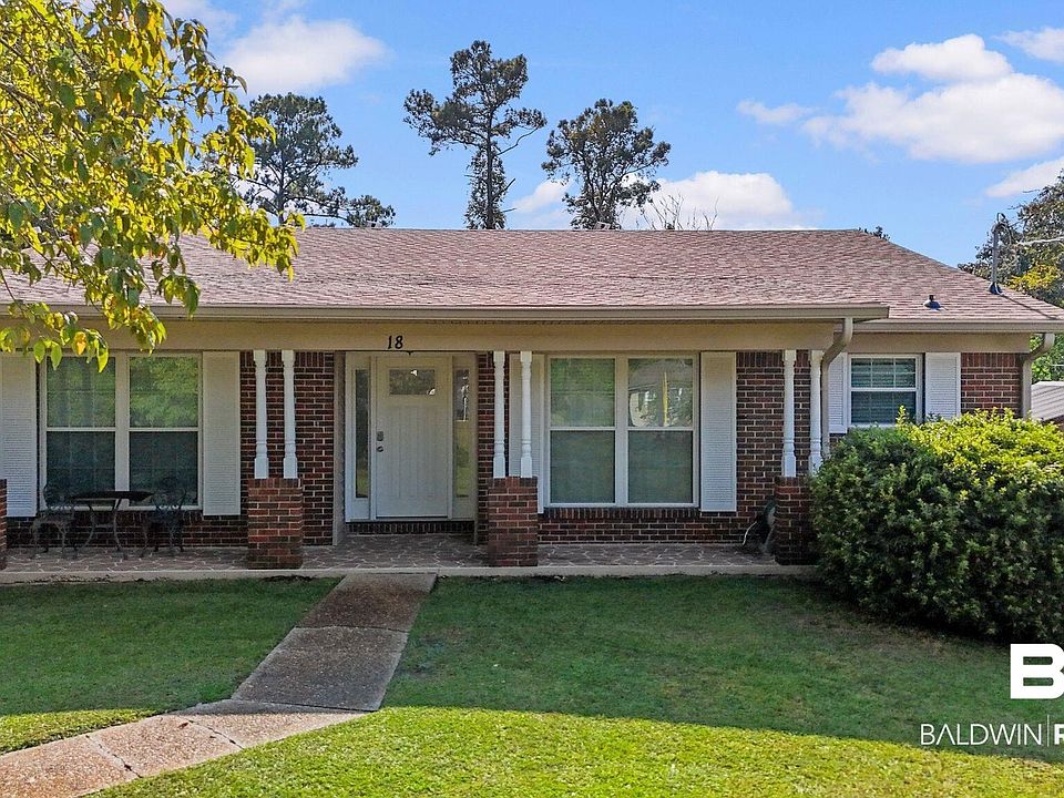 1st image of 18 Lee Cir