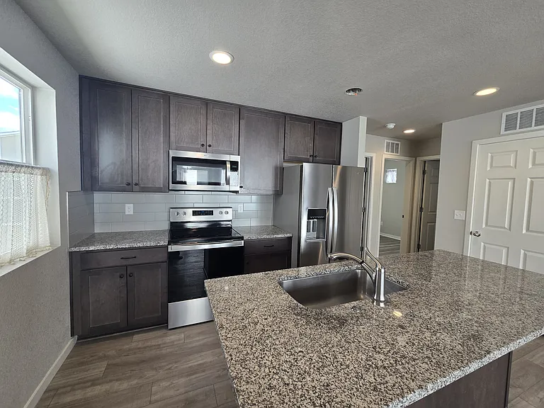5772 Tramore Ct — Photo 9