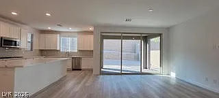 12348 Harbor Isle Ave — Photo 4