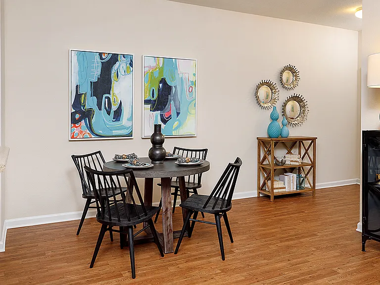 Blanford Model Dining