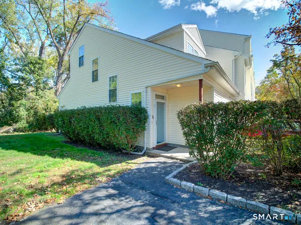 291 Silverbrook Road #2, Orange, CT 06477