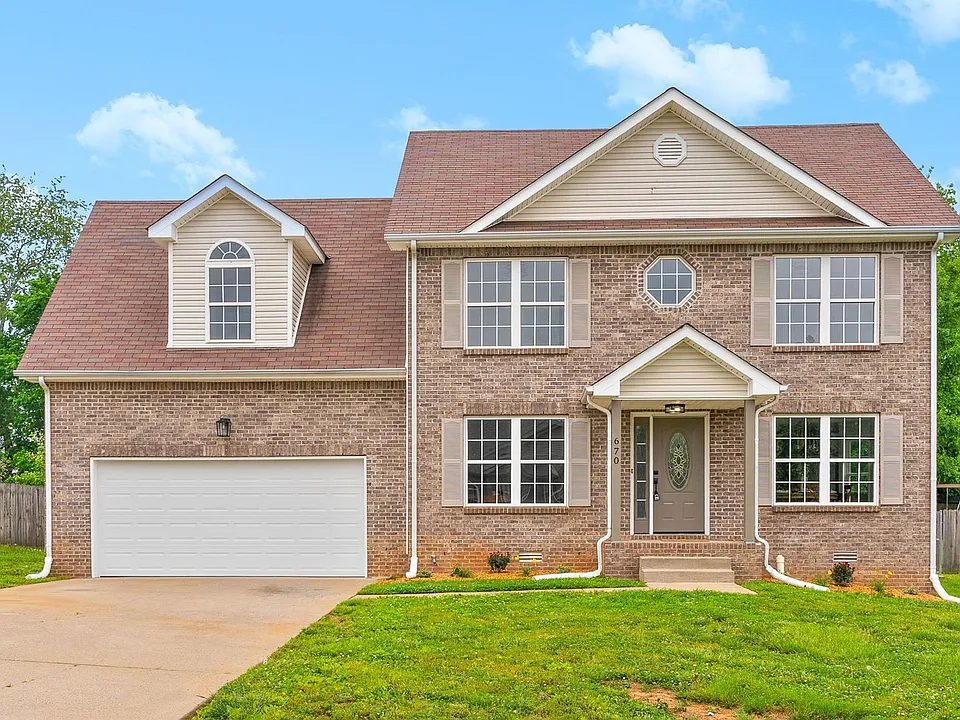 670 Superior Ln