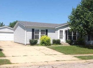 3326 Orchard Valley Dr, Columbus, IN 47203