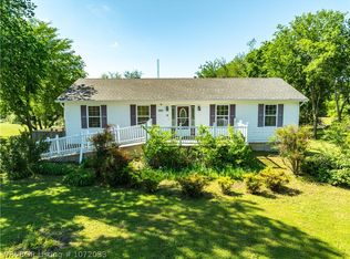 805 Church St, Barling, AR 72923
