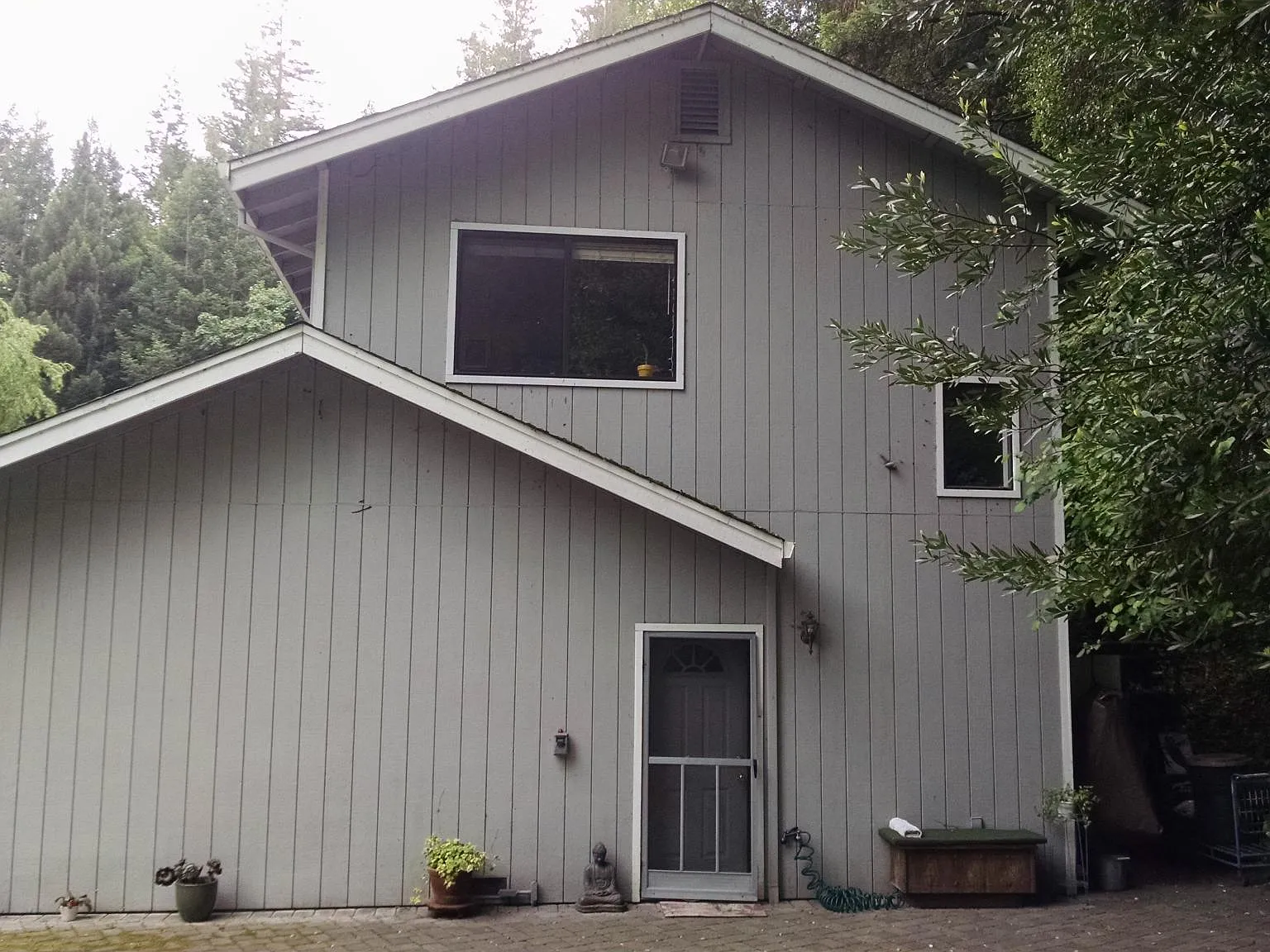 2 bed, 850 sqft, $3,000 — Photo 1