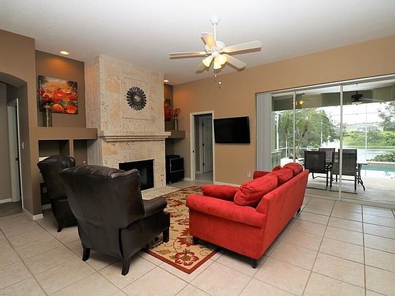 4th image of 1018 Palm Cove Dr