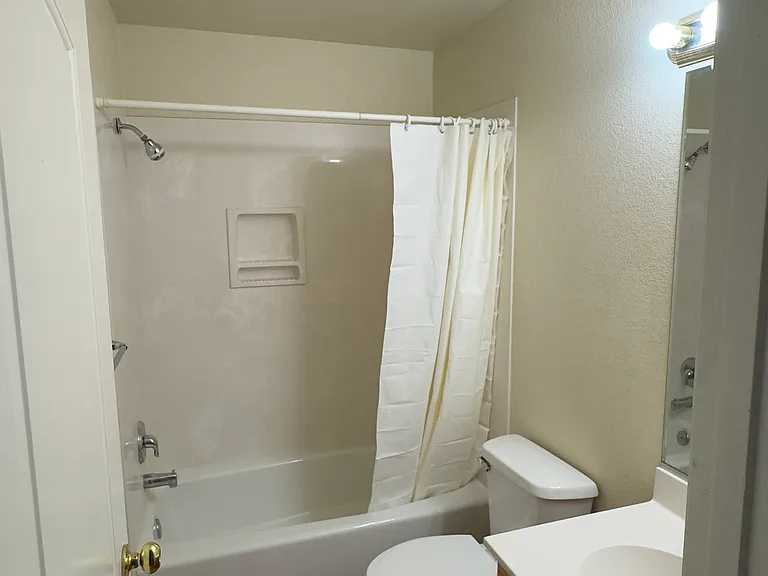 1944 Hollyhock Cir #1944 — Photo 13