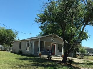 537 W Avenue F, Poteet, TX 78065