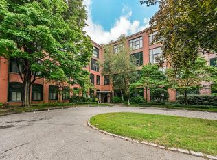 150 Rumford Ave APT 410, Mansfield, MA 02048