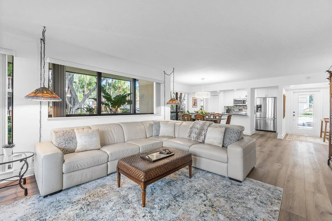 2 bed, 2.0 bath, 1366 sqft, $2,700 — Photo 4