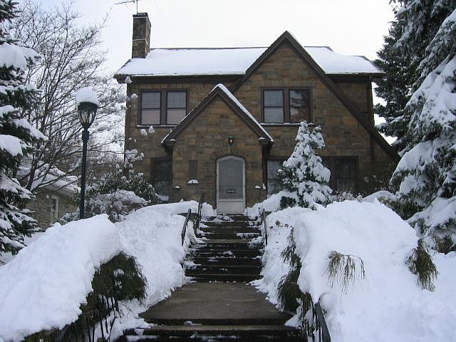 1st image of 1016 Stirling St
