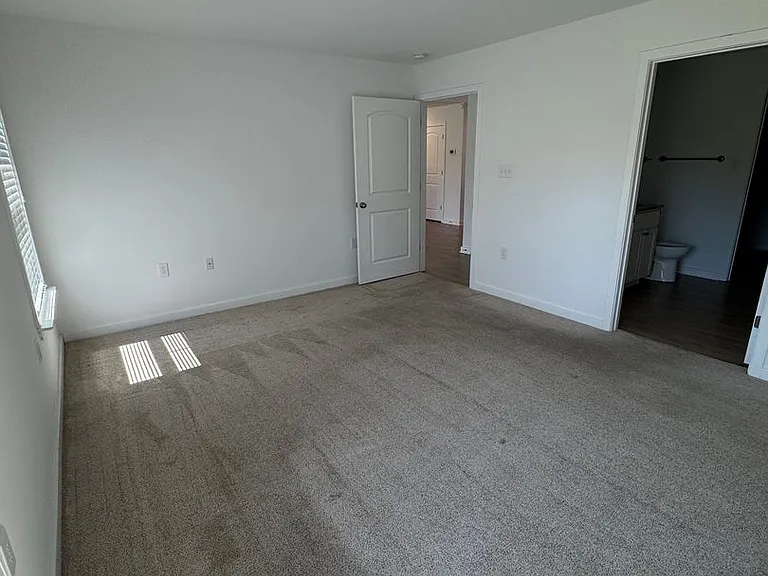 612 Dripping Spring Dr — Photo 9