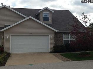 1208 Chaucer Cir, Akron, OH 44312
