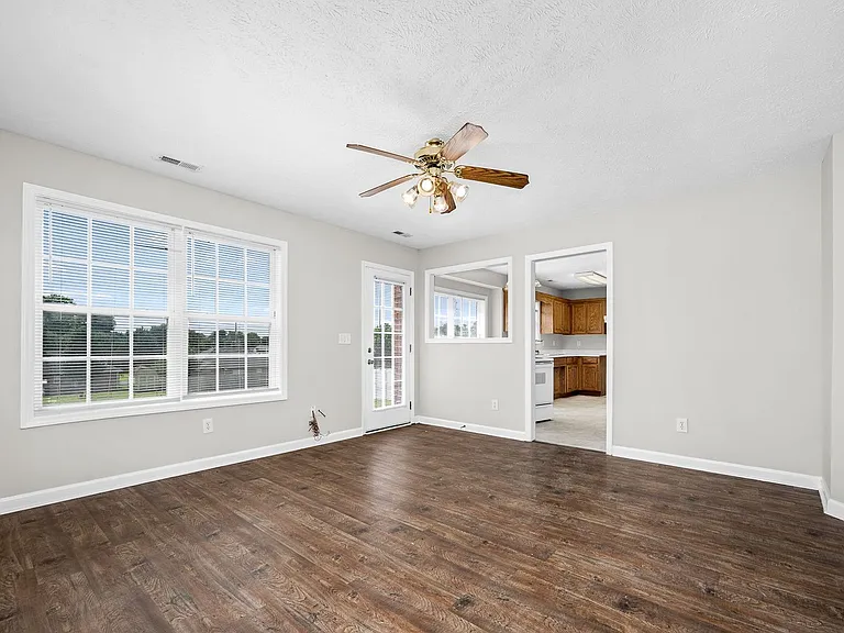 9002 Macbeth Dr — Photo 16